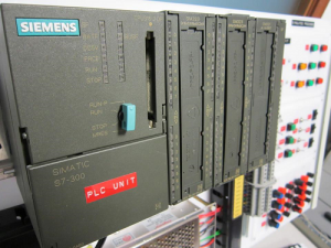 تابلو برق صنعتی svg+xml,%3Csvg%20xmlns%3D%27http%3A%2F%2Fwww.w3 - تابلو برق صنعتی