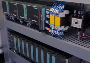 تابلو برق صنعتی svg+xml,%3Csvg%20xmlns%3D%27http%3A%2F%2Fwww.w3 - تابلو برق صنعتی